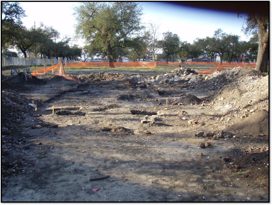 The Gex Pottery Site at the Lafitte Housing Project<br />
