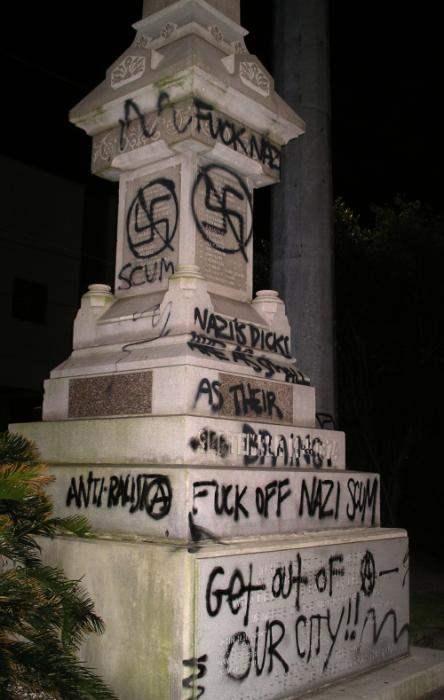 Liberty Place Monument Graffiti, circa 2004