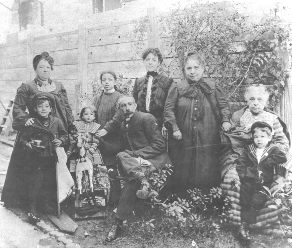 Chessé Family Home