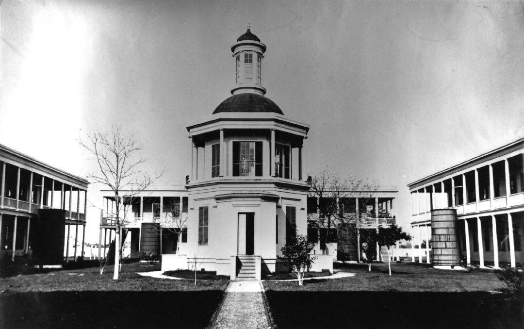 Jackson Barracks: Beauregard Drive