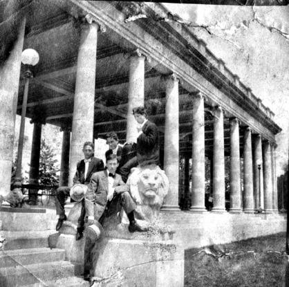 Peristyle